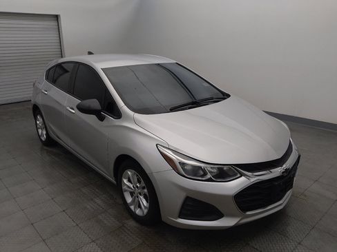 Used 2019 Chevrolet Cruze LS w/ LS Convenience Package FWD image 13