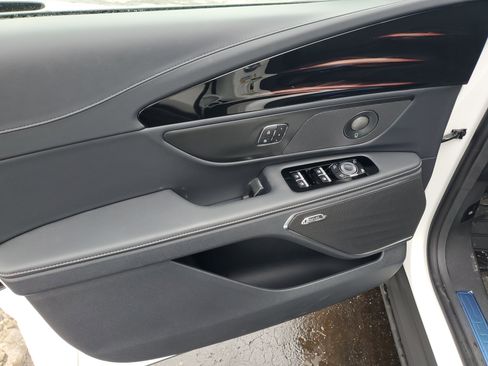 New 2026 Lincoln Nautilus Premier w/ Equipment Group 102A image 8