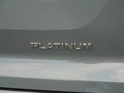Used 2022 Nissan Pathfinder Platinum w/ Cargo Package FWD image 6