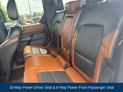 Certified 2024 Ford Bronco Outer Banks w/ Sasquatch Package image 17