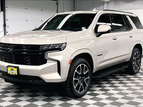 Used 2022 Chevrolet Tahoe RST w/ Luxury Package image 12