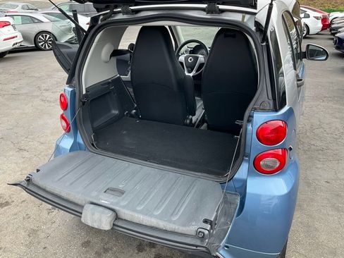 Used 2013 smart fortwo passion RWD image 7