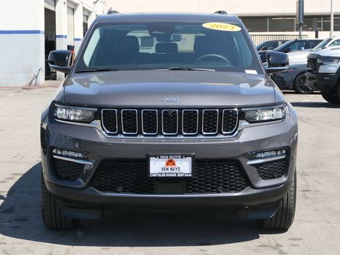 Used 2023 Jeep Grand Cherokee Limited w/ Luxury Tech Group II RWD image 6