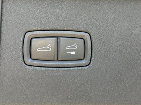 Used 2023 Porsche Cayenne Platinum Edition AWD/4WD image 12