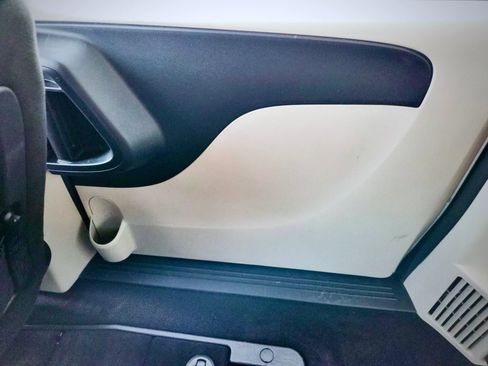 Used 2015 Dodge Grand Caravan SE w/ Quick Order Package 29E SE image 46