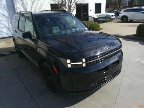 Used 2024 Hyundai Santa Fe Calligraphy image 2