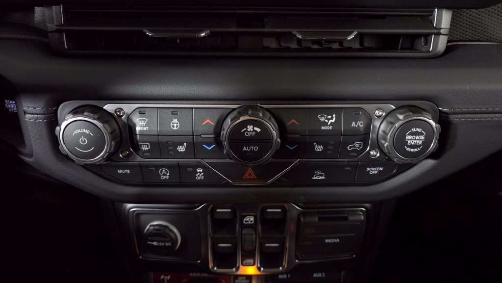 New 2026 Jeep Gladiator Mojave AWD/4WD image 19