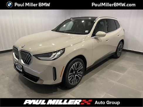 Used 2025 BMW X3 xDrive30i w/ Convenience Package image 1