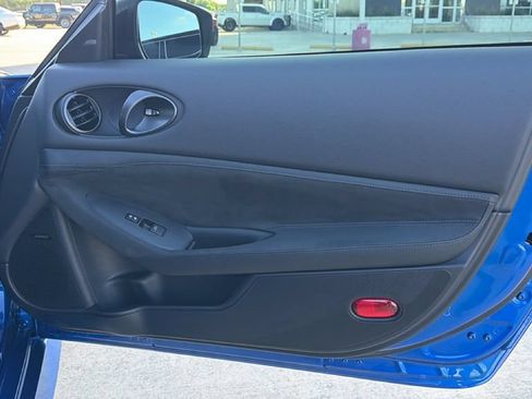 Used 2024 Nissan Z Performance w/ Floor Mat Package RWD image 27