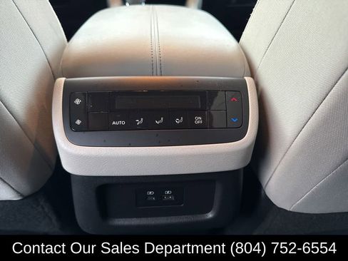 Used 2022 Nissan Pathfinder SV w/ SV Black Package image 13