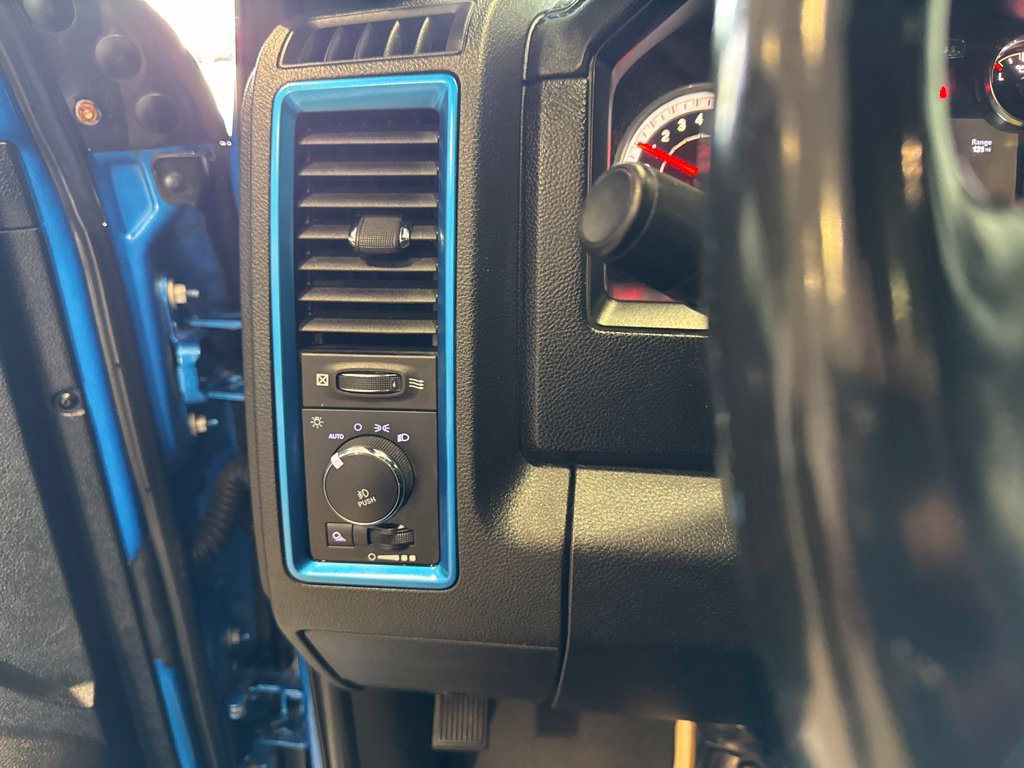 Used 2018 RAM 1500 Sport w/ Hydro Blue Sport Package AWD/4WD image 33