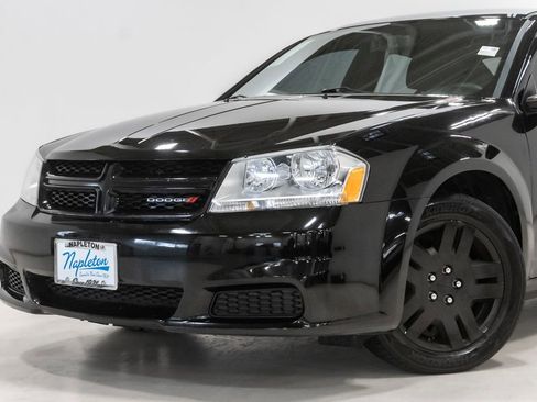 Used 2014 Dodge Avenger SE FWD image 2