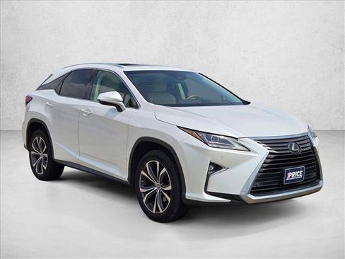 Used 2018 Lexus RX 350 FWD w/ Premium Package image 3