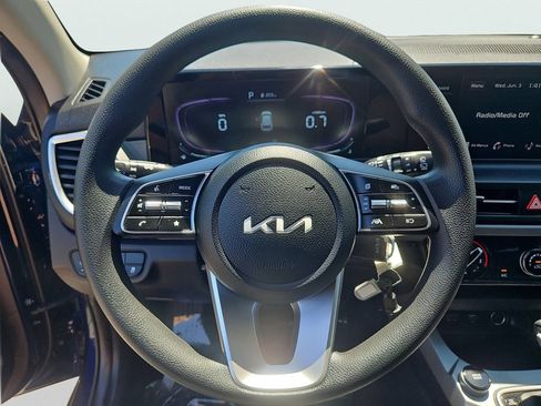 Certified 2025 Kia Seltos LX AWD/4WD image 23