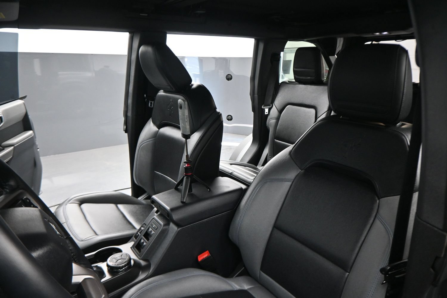 Certified 2023 Ford Bronco Black Diamond AWD/4WD image 23