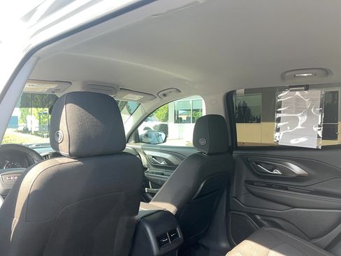 Used 2022 GMC Terrain SLE w/ Driver Convenience Package AWD/4WD image 22