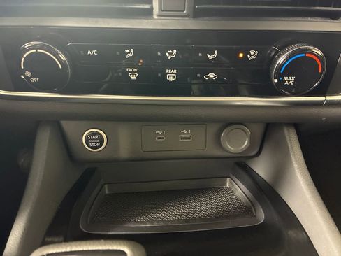 Used 2023 Nissan Rogue S AWD/4WD image 21