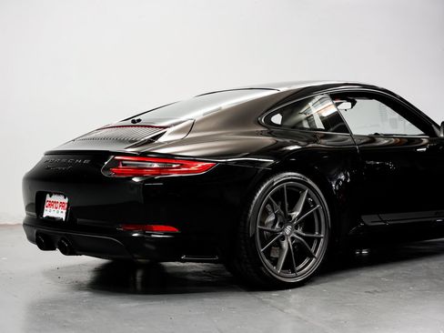 Used 2019 Porsche 911 Carrera T RWD image 35