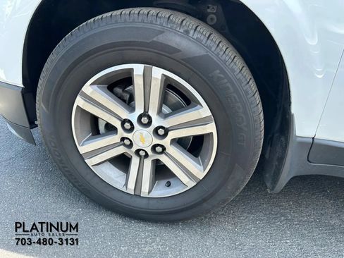 Used 2017 Chevrolet Traverse LT AWD/4WD image 24