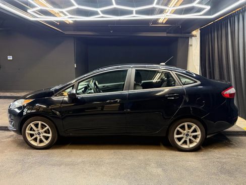 Used 2019 Ford Fiesta SE w/ Equipment Group 201A image 4