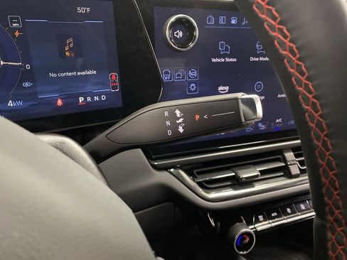 Used 2024 Chevrolet Equinox EV RS image 25