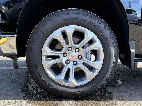 New 2026 Chevrolet Silverado 1500 LTZ w/ LTZ Premium Package image 12