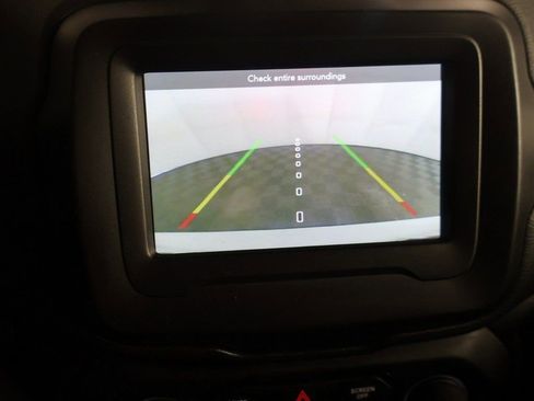 Used 2020 Jeep Renegade Latitude image 40