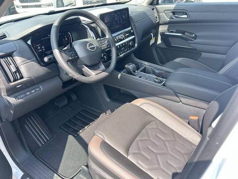 New 2026 Nissan Pathfinder Platinum w/ Cargo Package AWD/4WD image 15