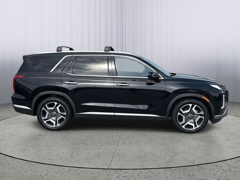 Used 2023 Hyundai Palisade Limited AWD/4WD image 6