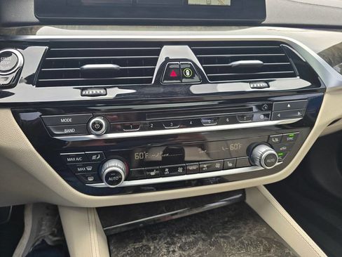 Used 2018 BMW M550i xDrive w/ Driving Assistance Package AWD/4WD image 29