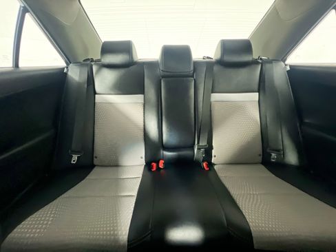 Used 2012 Toyota Camry SE image 32