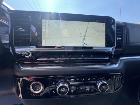 New 2024 GMC Sierra 1500 Elevation image 20