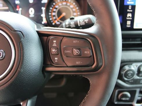 Used 2026 Jeep Wrangler Unlimited Sport AWD/4WD image 19