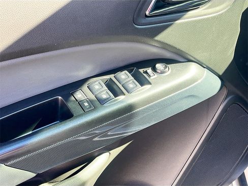 Used 2022 Chevrolet Colorado Z71 image 17