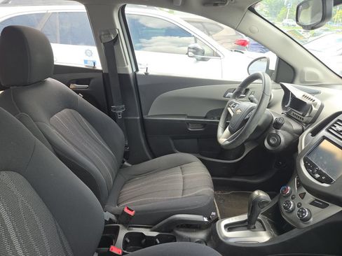 Used 2015 Chevrolet Sonic LT w/ Wheels and Fog Lamp Package FWD image 11