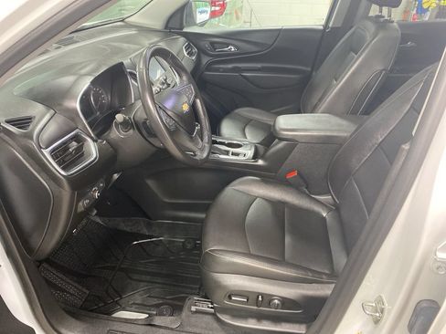 Used 2020 Chevrolet Equinox LT w/ Sport Edition AWD/4WD image 9
