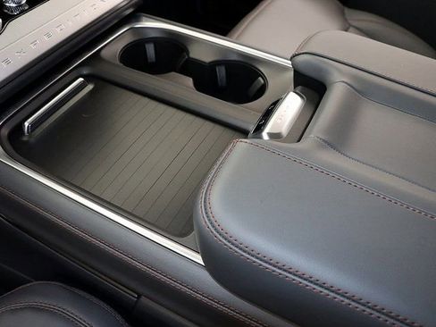 New 2025 Ford Expedition Active AWD/4WD image 26