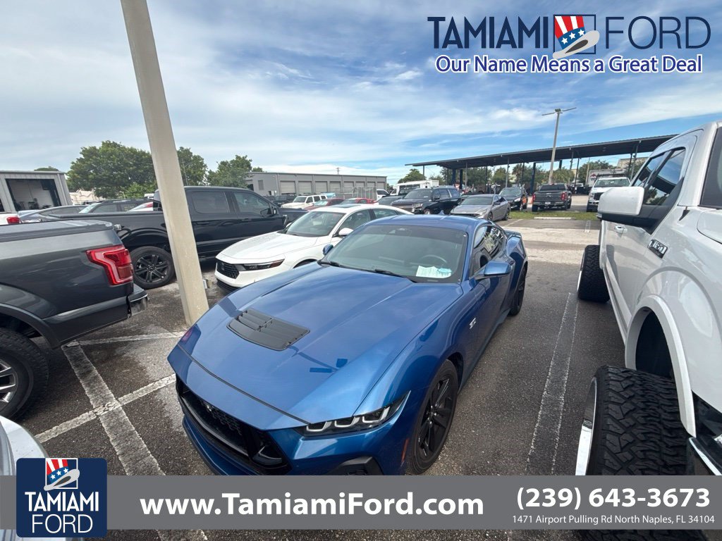 Used 2024 Ford Mustang GT RWD image 1