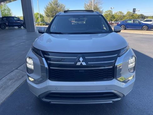 Used 2025 Mitsubishi Outlander SEL image 4