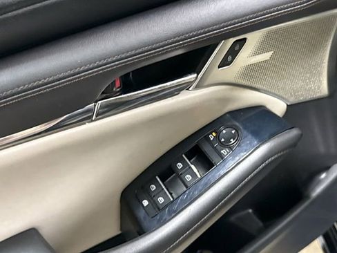 Used 2019 MAZDA MAZDA3 Sedan FWD image 20
