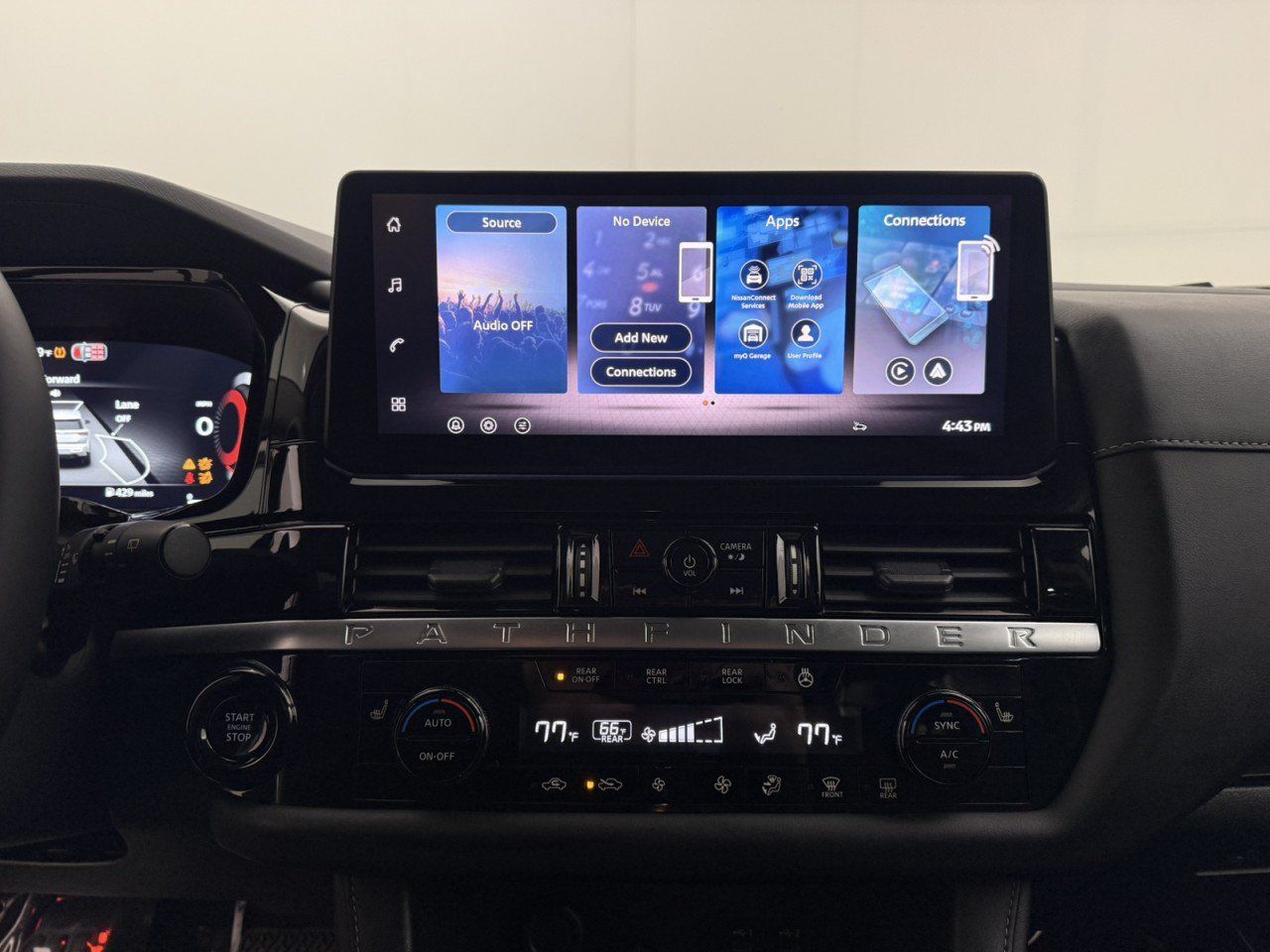 Used 2026 Nissan Pathfinder SL AWD/4WD image 19