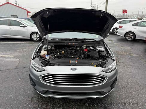 Used 2020 Ford Fusion SE image 19