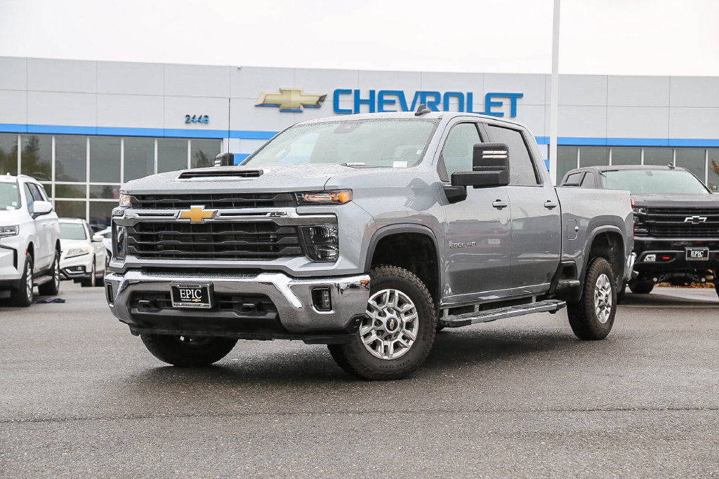 Used 2025 Chevrolet Silverado 2500 LT w/ Convenience Package AWD/4WD image 1