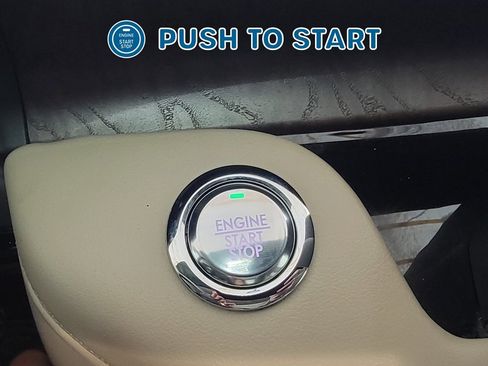 Used 2023 Lincoln Aviator Reserve w/ Equipment Group 201A image 18