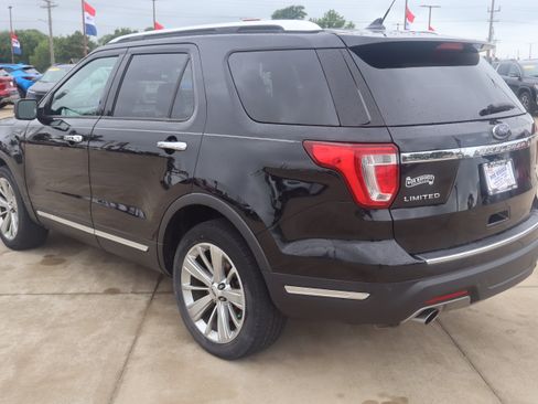 Used 2019 Ford Explorer Limited AWD/4WD image 7