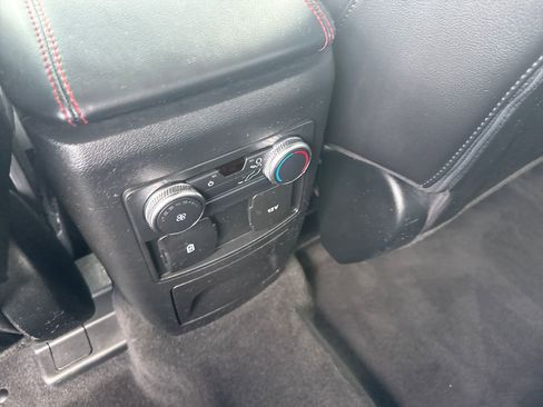 Used 2022 Ford Explorer ST-Line w/ Class IV Trailer Tow Package image 21