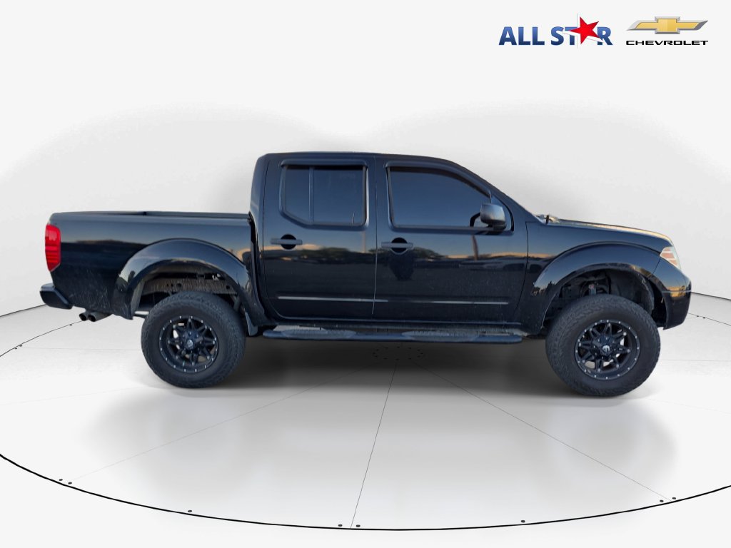 Used 2014 Nissan Frontier SV RWD image 2