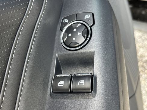 Used 2024 Ford Mustang GT Premium image 17