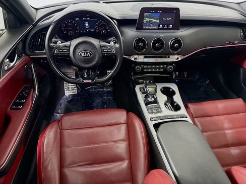Used 2019 Kia Stinger GT2 image 40