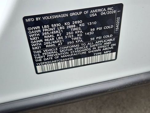 New 2026 Volkswagen Atlas SEL Premium R-Line AWD/4WD image 9